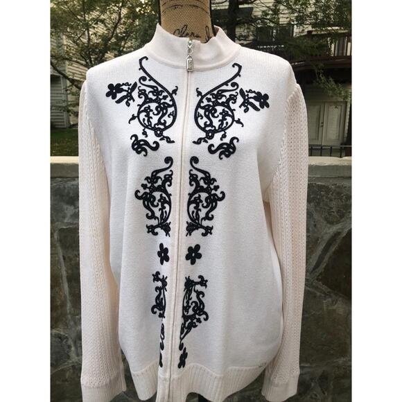 ST. JOHN SPORT IVORY ZIP FRONT JACKET SIZE LARGE (JA100